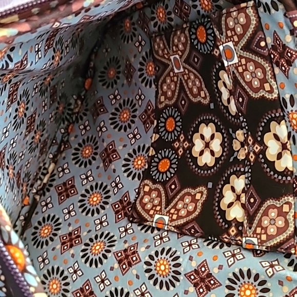 Vera Bradley 14"x11" Computer Case - Picture 3 of 5